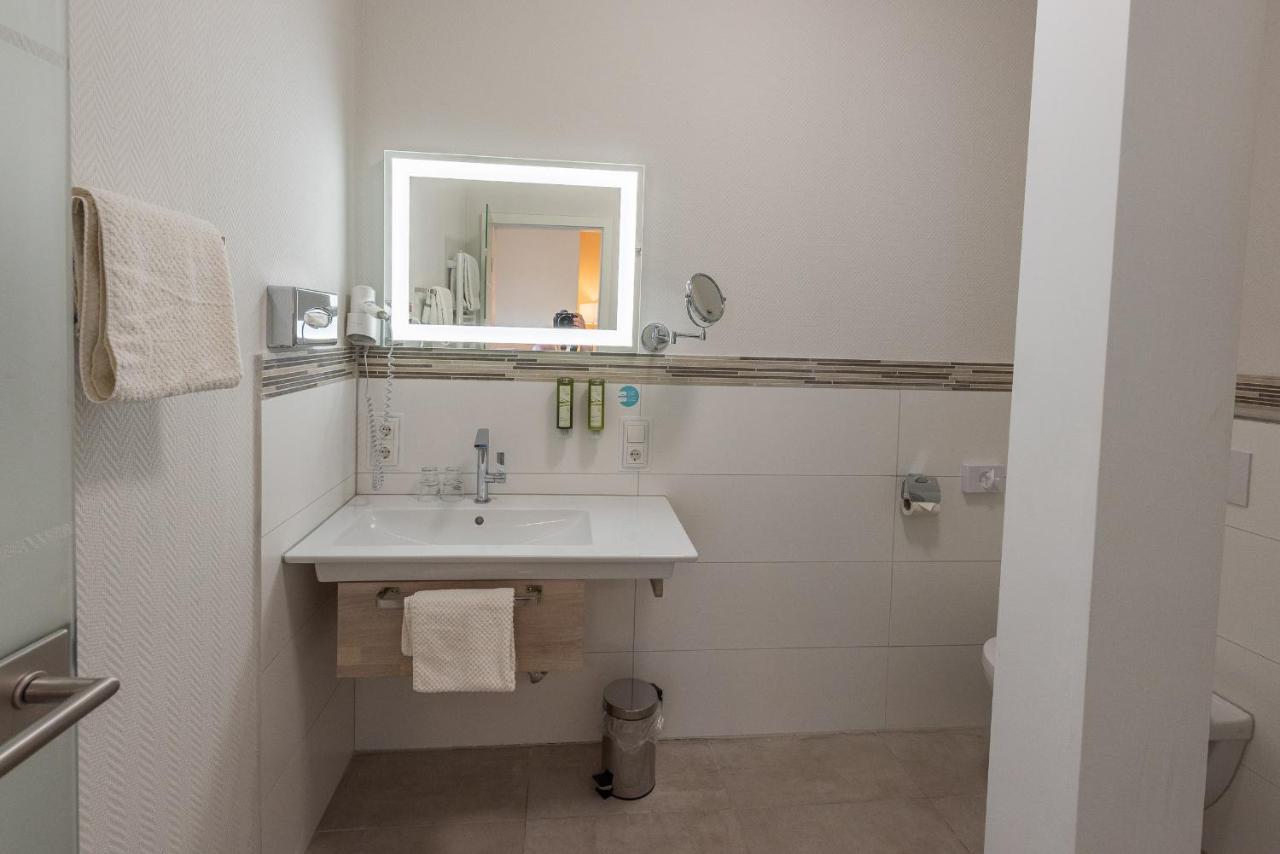 אטנדורן Struck Landhotel & Spa מראה חיצוני תמונה
